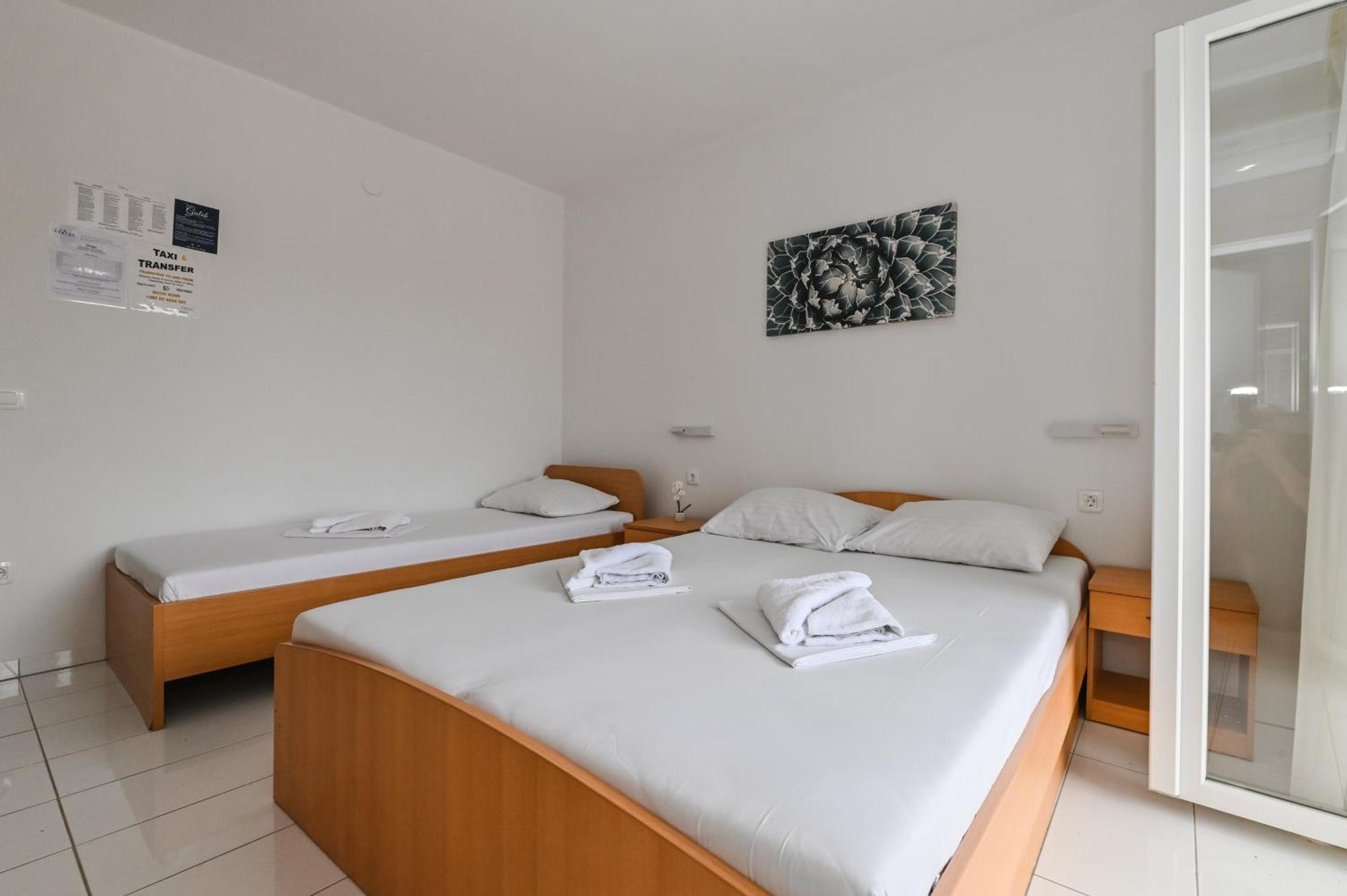 Seagull Pool Apartments & Studios Novalja Kamer foto