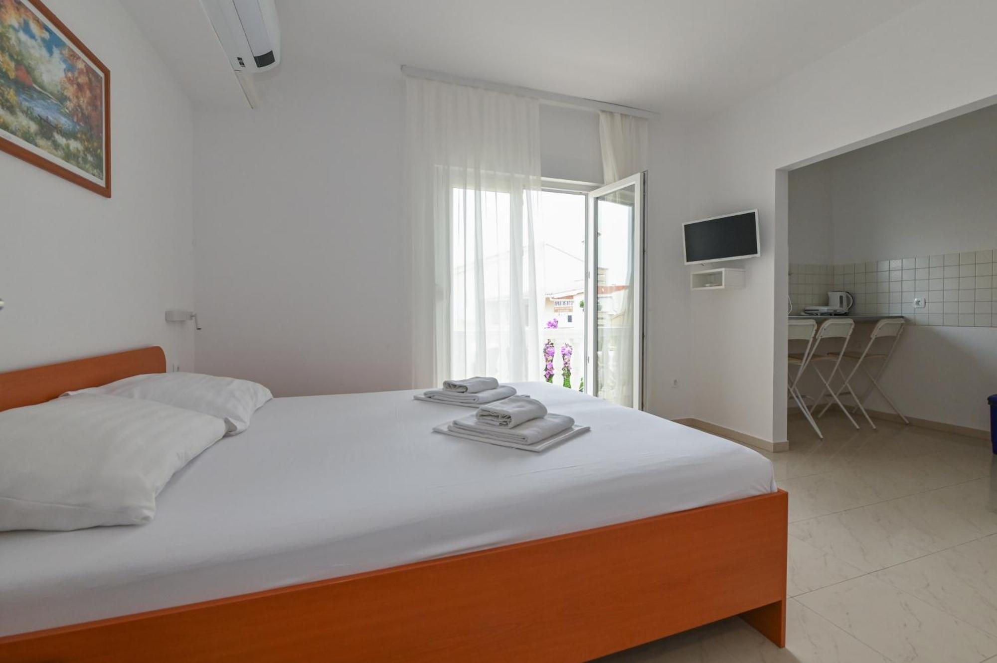 Seagull Pool Apartments & Studios Novalja Kamer foto