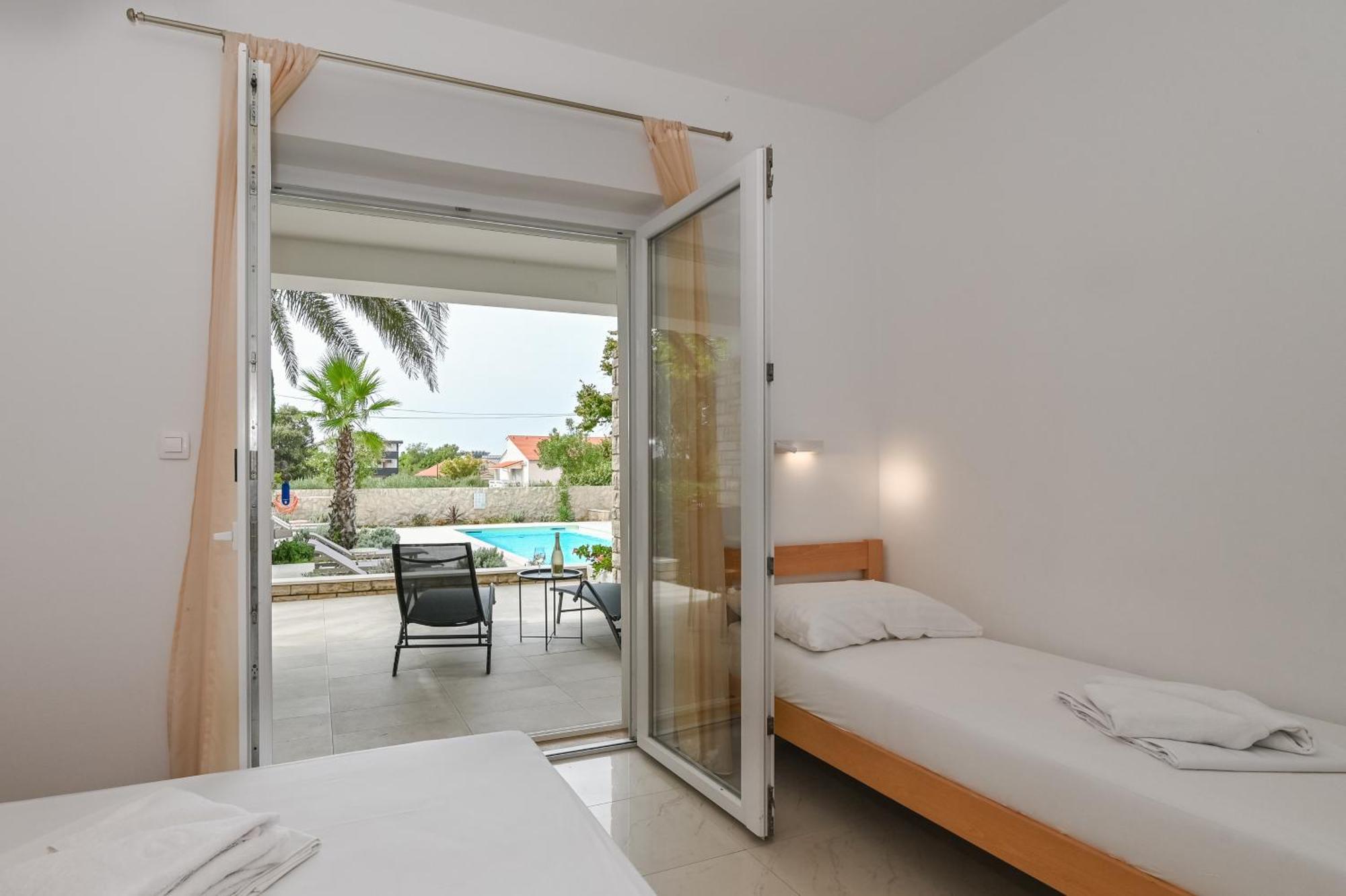 Seagull Pool Apartments & Studios Novalja Kamer foto