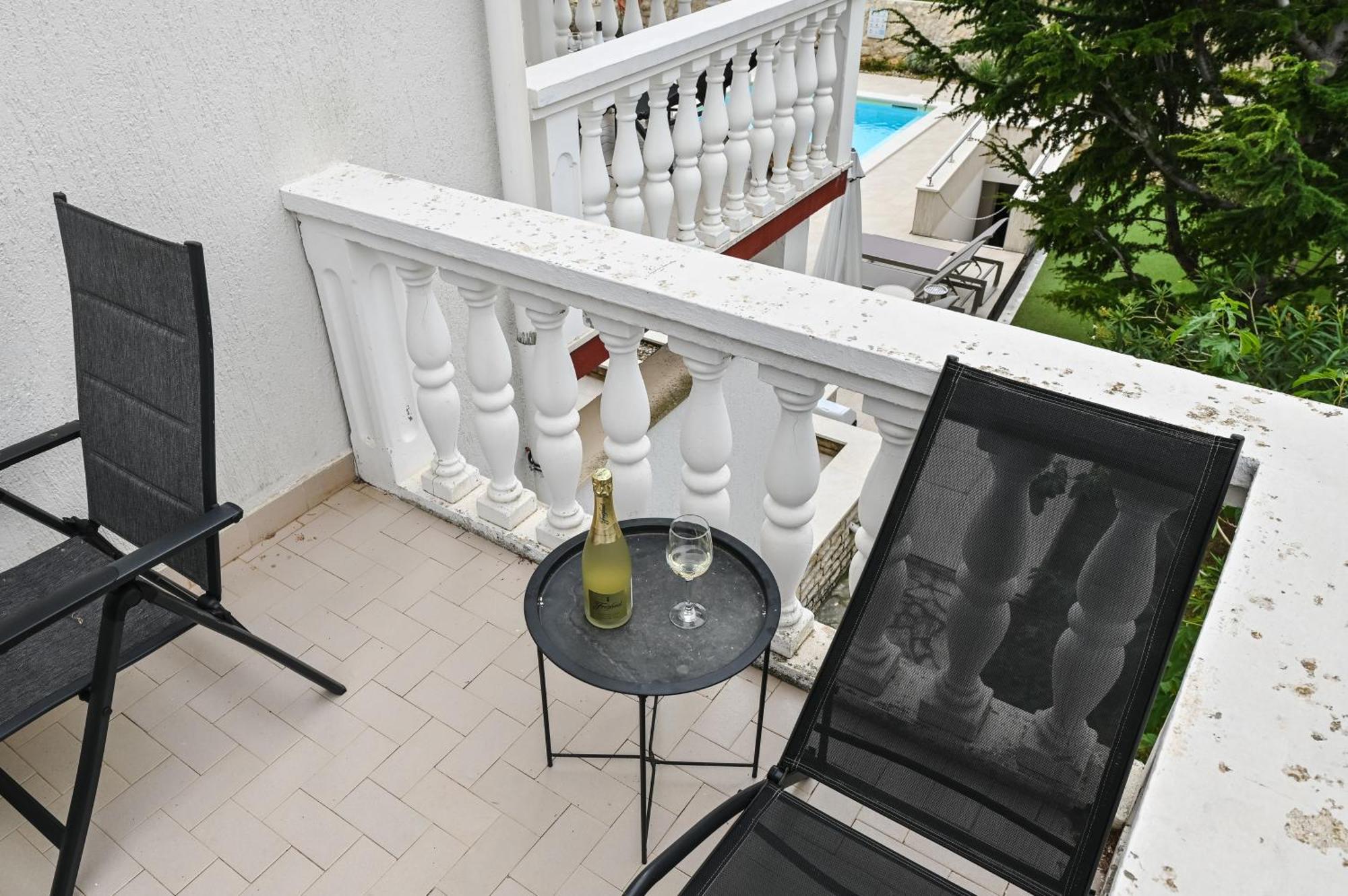 Seagull Pool Apartments & Studios Novalja Kamer foto
